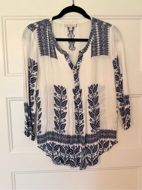 Pale Sky White Tunic with Navy Folk Embroidered Detail